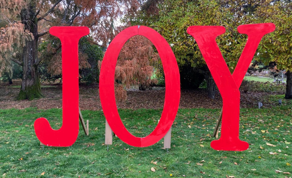 Merry Christmas/Happy Holidays